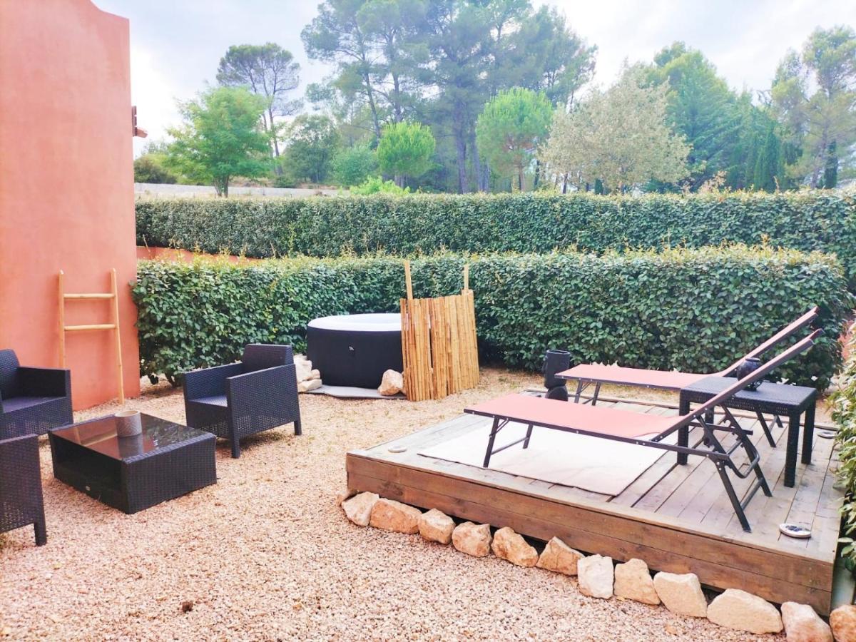 Quietude En Luberon Apartment Roussillon  Bagian luar foto
